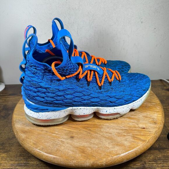 Nike‎ LeBron 15 Hardwood Classics Shoes Sneakers Men's Size